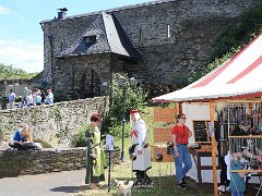 Mittelalterliches Burgfest - ©  kalbacho-foto  Ein buntes Programm an Musikanten, Feuerartisten, Zauberei, Märchenerzähler und natürlich Darbietungen von Rittern und ihren Knappen werden die Besucher in ihren Bann ziehen.