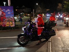 Der Nikolaus kommt... - ©kalbacho-foto  Der Nikolaus kommt ... ist von Thomas & Kathy Schmid ins Leben gerufen worden, mit der Absicht, Kindern etwas gutes zu tun. So haben diese 2 im Jahr 2022 zum ersten Mal ein kleines Familienevent auf die Beine gestellt. . Text habe ich von der Homepage übernommen: https://www.dernikolauskommt.com