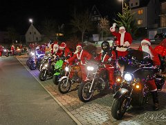 Der Nikolaus kommt... - ©kalbacho-foto  Der Nikolaus kommt ... ist von Thomas & Kathy Schmid ins Leben gerufen worden, mit der Absicht, Kindern etwas gutes zu tun. So haben diese 2 im Jahr 2022 zum ersten Mal ein kleines Familienevent auf die Beine gestellt. . Text habe ich von der Homepage übernommen: https://www.dernikolauskommt.com