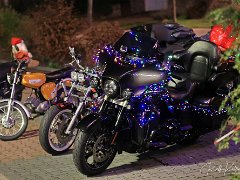 Der Nikolaus kommt... - ©kalbacho-foto  Der Nikolaus kommt ... ist von Thomas & Kathy Schmid ins Leben gerufen worden, mit der Absicht, Kindern etwas gutes zu tun. So haben diese 2 im Jahr 2022 zum ersten Mal ein kleines Familienevent auf die Beine gestellt. . Text habe ich von der Homepage übernommen: https://www.dernikolauskommt.com