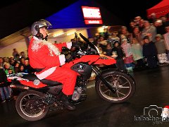 Der Nikolaus kommt © kalbacho-foto  Der Nikolaus kommt, eine Veranstaltung zugunsten der Kinder & Jugendfeuerwehr Lorch