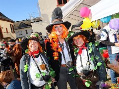 Rosenmontagsbasar © kalbacho-foto  Rosenmontagsbasar im Hilchenhaushof, geboten werden Tänze aus der LCV-Tanzabteilung, musikalisch gestaltet wird der Tag von den Lorcher Schloßbergmusikanten