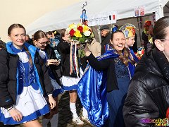 Rosenmontagsbasar © kalbacho-foto  Rosenmontagsbasar im Hilchenhaushof, geboten werden Tänze aus der LCV-Tanzabteilung, musikalisch gestaltet wird der Tag von den Lorcher Schloßbergmusikanten