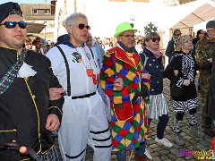 Rosenmontagsbasar © kalbacho-foto  Rosenmontagsbasar im Hilchenhaushof, geboten werden Tänze aus der LCV-Tanzabteilung, musikalisch gestaltet wird der Tag von den Lorcher Schloßbergmusikanten