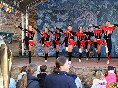 Rosenmontagsbasar © kalbacho-foto  Rosenmontagsbasar im Hilchenhaushof, geboten werden Tänze aus der LCV-Tanzabteilung, musikalisch gestaltet wird der Tag von den Lorcher Schloßbergmusikanten
