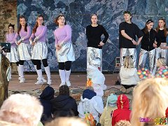 Rosenmontagsbasar © kalbacho-foto  Rosenmontagsbasar im Hilchenhaushof, geboten werden Tänze aus der LCV-Tanzabteilung, musikalisch gestaltet wird der Tag von den Lorcher Schloßbergmusikanten