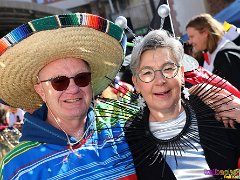 Rosenmontagsbasar © kalbacho-foto  Rosenmontagsbasar im Hilchenhaushof, geboten werden Tänze aus der LCV-Tanzabteilung, musikalisch gestaltet wird der Tag von den Lorcher Schloßbergmusikanten