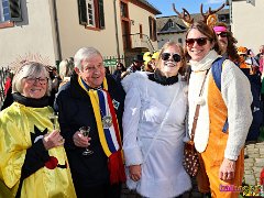 Rosenmontagsbasar © kalbacho-foto  Rosenmontagsbasar im Hilchenhaushof, geboten werden Tänze aus der LCV-Tanzabteilung, musikalisch gestaltet wird der Tag von den Lorcher Schloßbergmusikanten