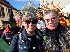Rosenmontagsbasar © kalbacho-foto  Rosenmontagsbasar im Hilchenhaushof, geboten werden Tänze aus der LCV-Tanzabteilung, musikalisch gestaltet wird der Tag von den Lorcher Schloßbergmusikanten