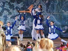 Rosenmontagsbasar © kalbacho-foto  Rosenmontagsbasar im Hilchenhaushof, geboten werden Tänze aus der LCV-Tanzabteilung, musikalisch gestaltet wird der Tag von den Lorcher Schloßbergmusikanten