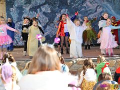 Rosenmontagsbasar © kalbacho-foto  Rosenmontagsbasar im Hilchenhaushof, geboten werden Tänze aus der LCV-Tanzabteilung, musikalisch gestaltet wird der Tag von den Lorcher Schloßbergmusikanten
